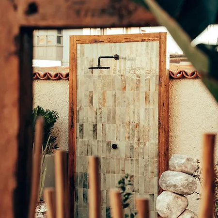 Wakana ألاتشاتي